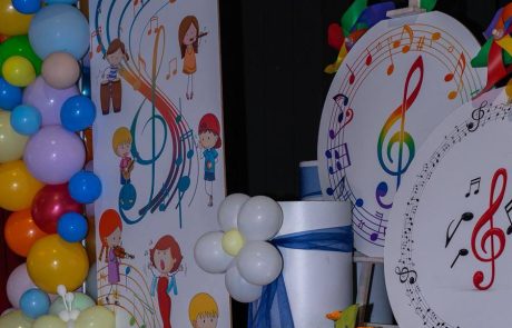 “Crescere col canto nel cuore”: un successo di voci ed emozioni a Umago