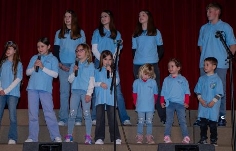 “Crescere col canto nel cuore”: un successo di voci ed emozioni a Umago