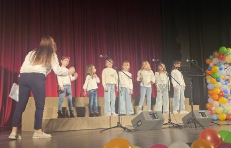 “Crescere col canto nel cuore”: un successo di voci ed emozioni a Umago