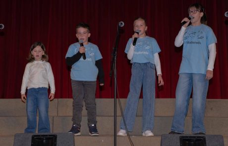 “Crescere col canto nel cuore”: un successo di voci ed emozioni a Umago