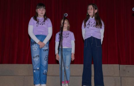 “Crescere col canto nel cuore”: un successo di voci ed emozioni a Umago