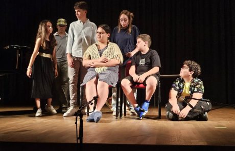 Successo a Brtonigla per il nostro coro e la filodrammatica al Festival dell’Istroveneto! Successo a Brtonigla per il nostro coro e la filodrammatica al Festival dell'Istroveneto!