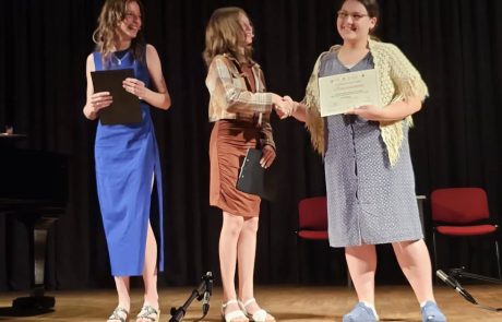 Successo a Brtonigla per il nostro coro e la filodrammatica al Festival dell’Istroveneto! Successo a Brtonigla per il nostro coro e la filodrammatica al Festival dell'Istroveneto!