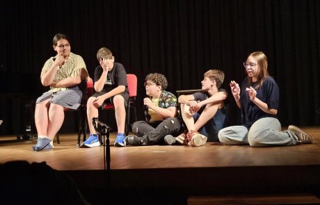 Successo a Brtonigla per il nostro coro e la filodrammatica al Festival dell’Istroveneto! Successo a Brtonigla per il nostro coro e la filodrammatica al Festival dell'Istroveneto!
