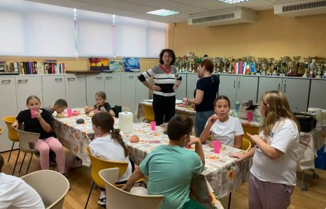 Primo laboratorio di cucina dell’anno – Preparazione degli hamburger Primo laboratorio di cucina dell’anno – Preparazione degli hamburger